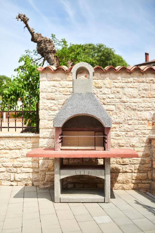 Villa Maris Brtonigla Exterior photo